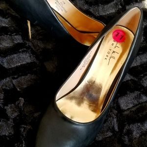 Nicole Miller pumps  heels